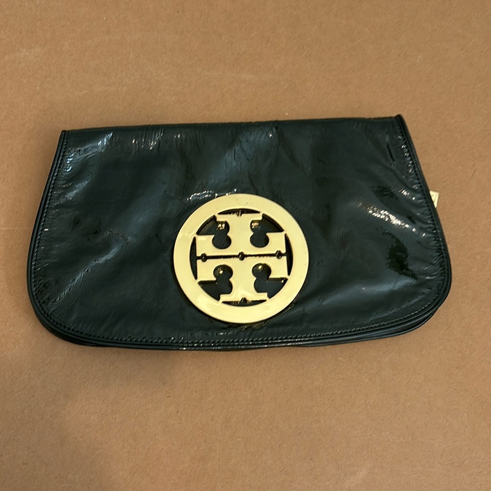 Dark green patent leather Tory Burch clutch